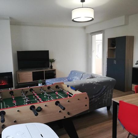 Grand T3 Avec Clim, Parking Et Terrasse Privative - Agen Appartement Buitenkant foto