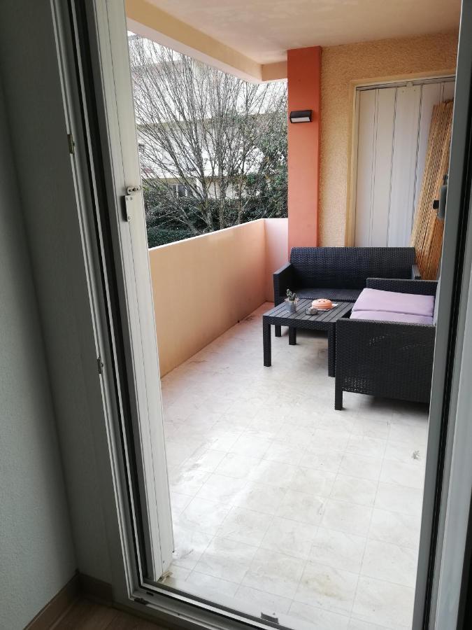 Grand T3 Avec Clim, Parking Et Terrasse Privative - Agen Appartement Buitenkant foto