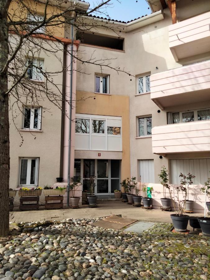Grand T3 Avec Clim, Parking Et Terrasse Privative - Agen Appartement Buitenkant foto